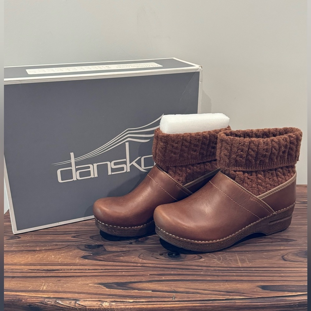 Dansko ankle booties; size 9; pull on booties; brown; brand new